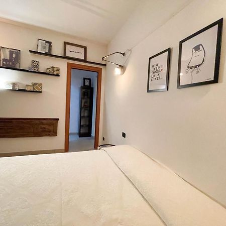 Incortedafabio Design Flat With Bikes Caronno Pertusella Luaran gambar