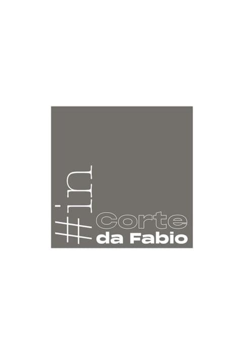 Incortedafabio Design Flat With Bikes Caronno Pertusella Luaran gambar